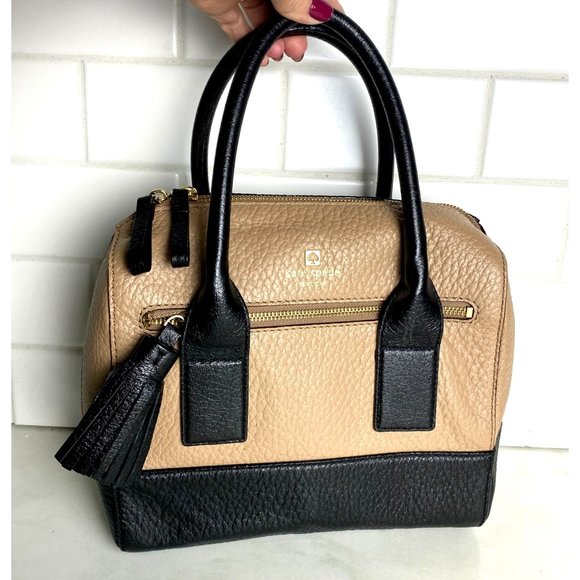kate spade Handbags - Kate Spade leather beige and black satchel/ shoulder bag ,black tassel accent